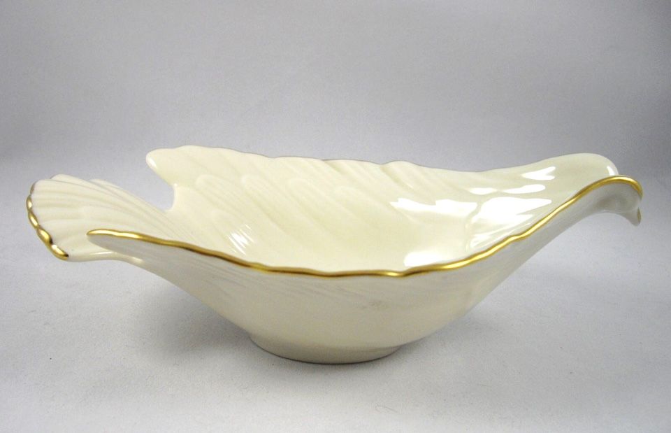 Lenox Gold Trimmed Dove Dish
