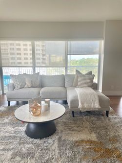 COUCHES RUG COFFEE & SIDE TABLE