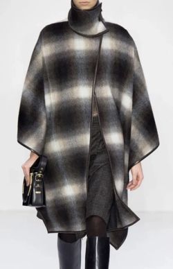RARE Salvatore Ferragamo Poncho Cape Coat w/ Leather Trim sz 38, US S