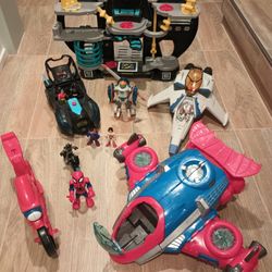 Super Hero Figure Sets