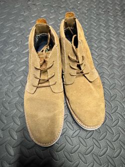 Men’s SIZE 8 Casual Dress Shoe