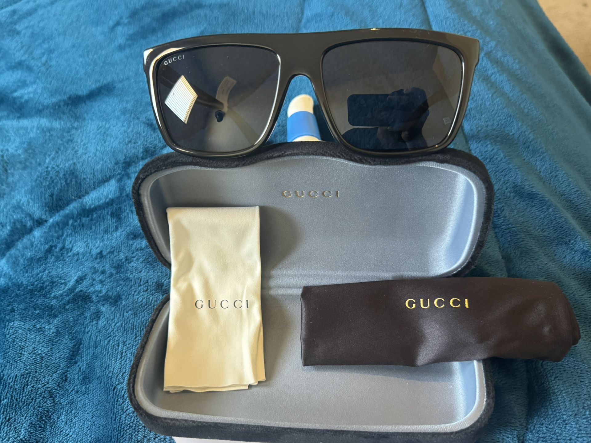 πΆοΈ Gucci Sunglasses β 100% Original & Brand New πΆοΈ