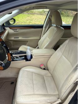 2013 Lexus ES 300h