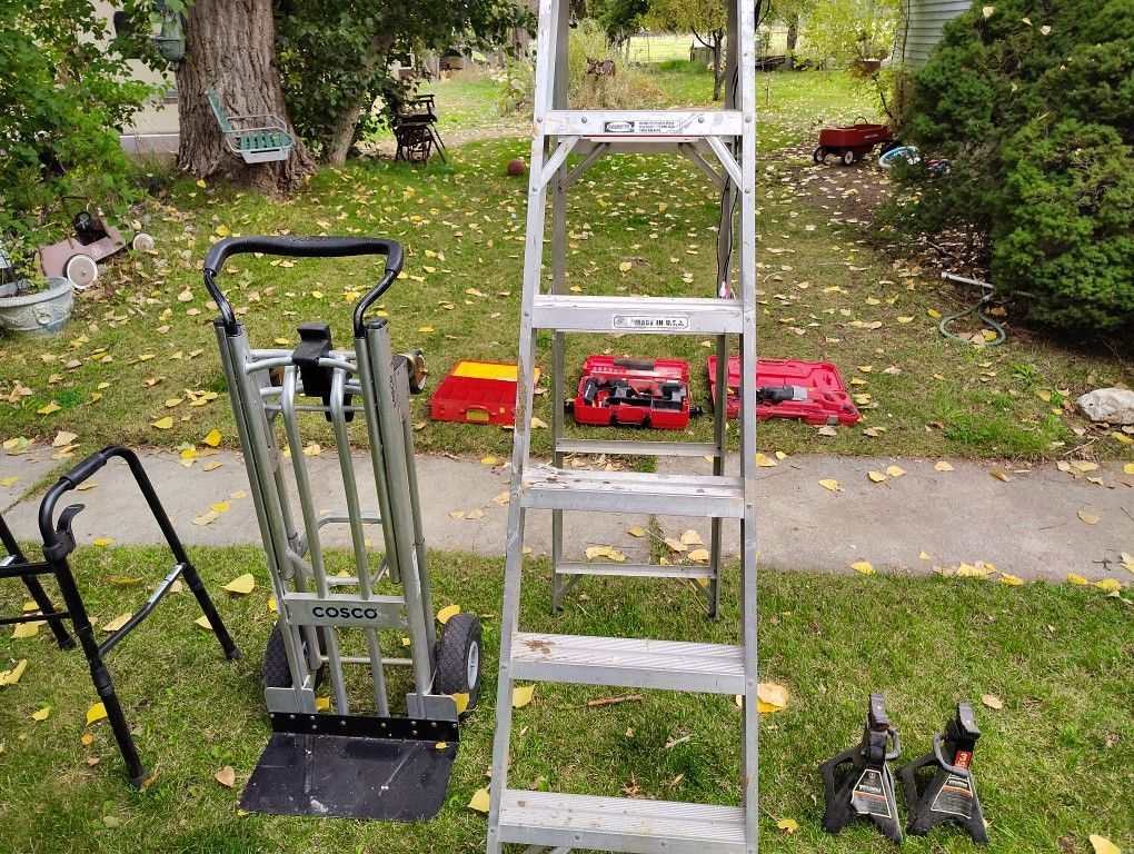 6ft Aluminum Ladder