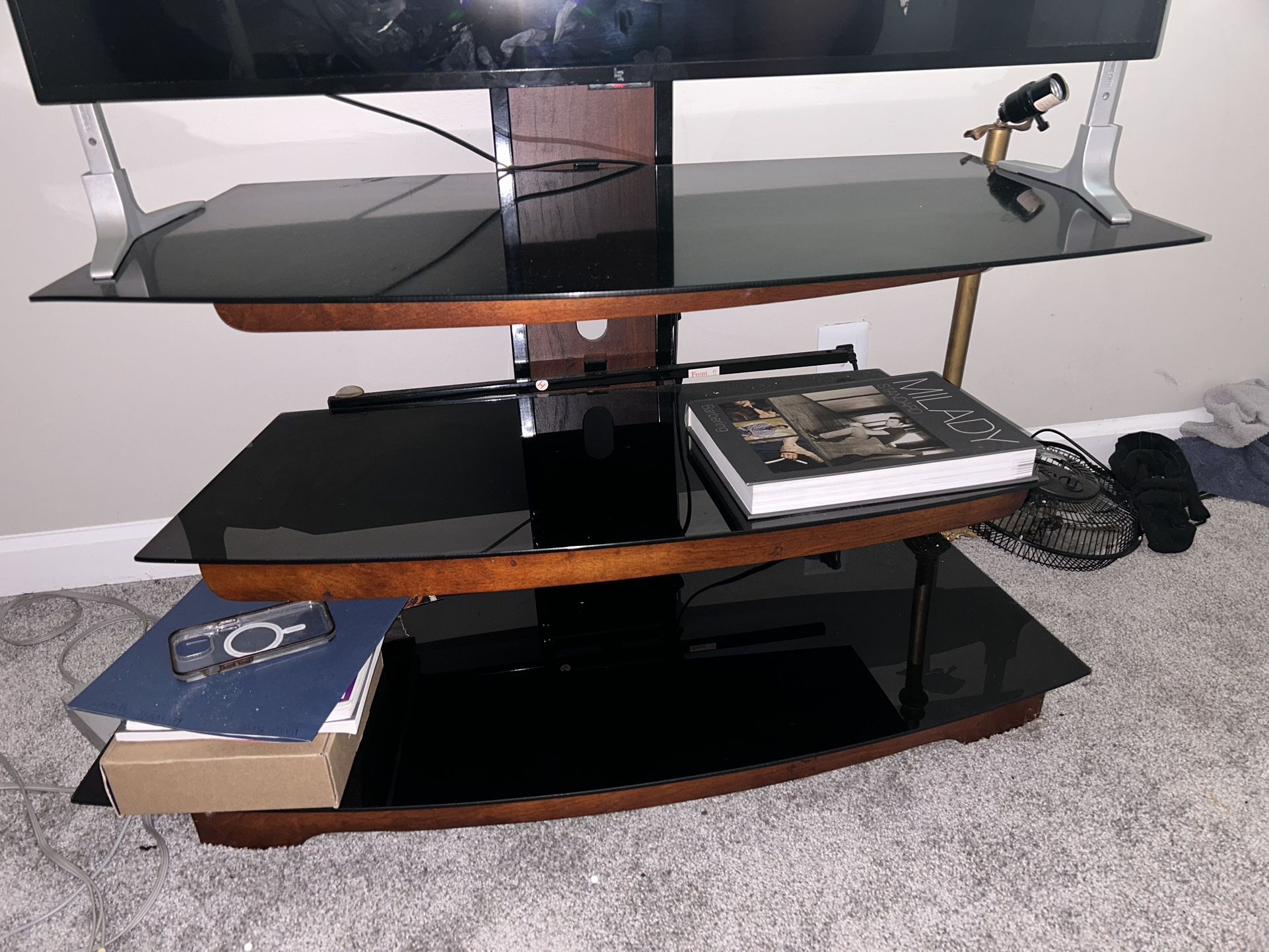 Barely used Tv Stand