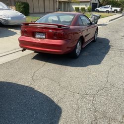 1998 6 Cylinder Mustang
