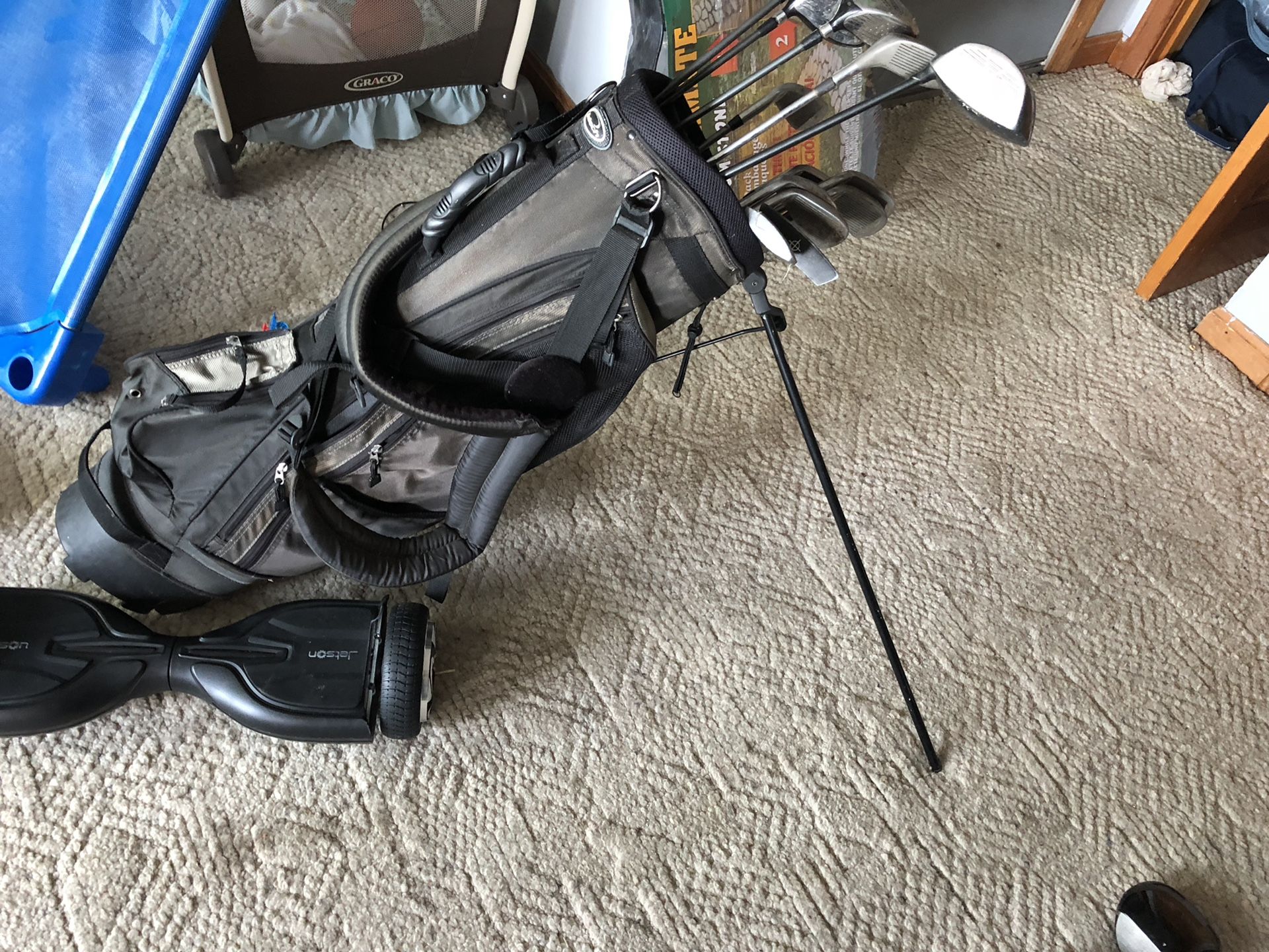 Used men’s clubs with bag