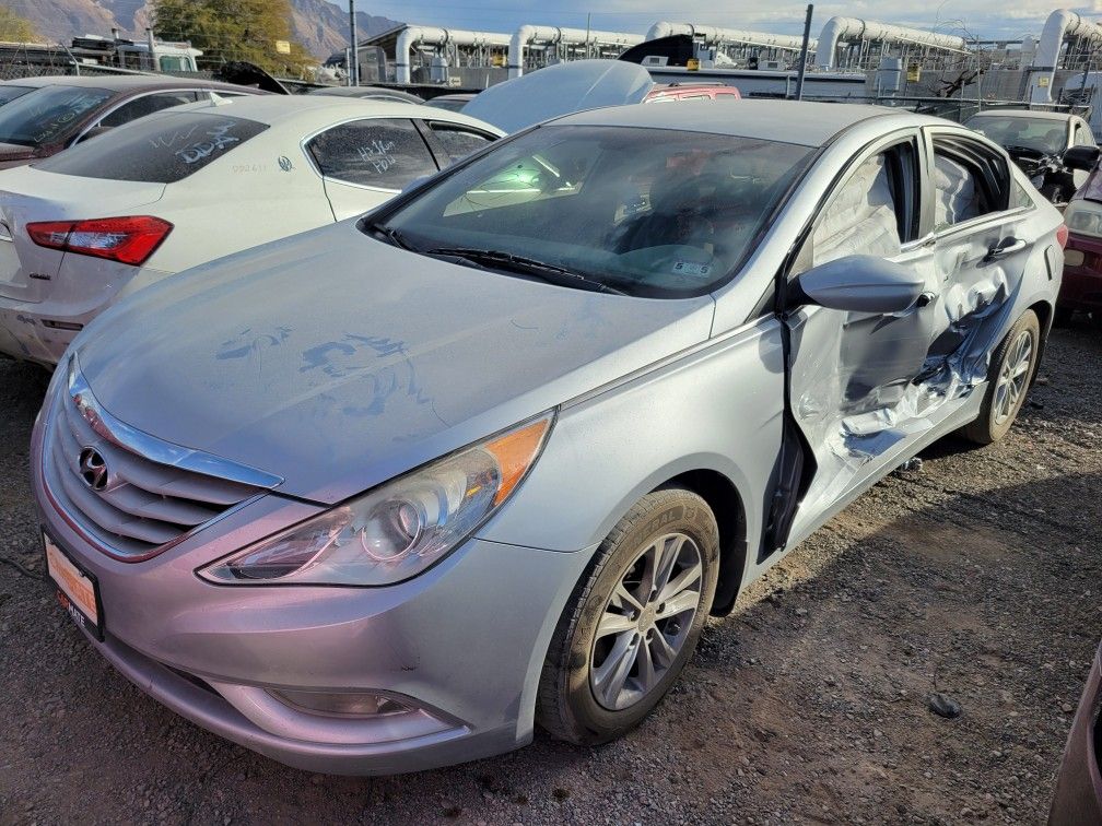 2013 Hyundai Sonata PARTS @U-Pull Auto Parts DD2619
