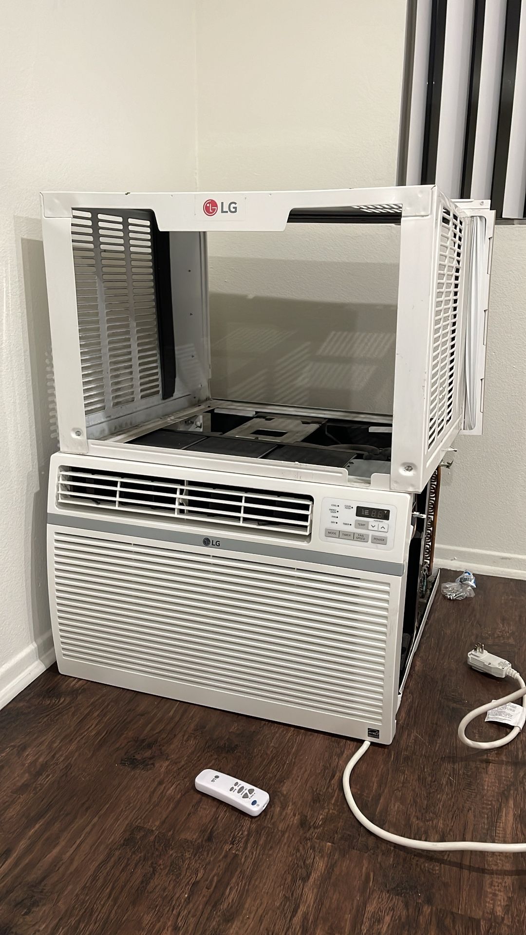 Barely Used LG 15000 BTU Electronic AC Unit With Remote