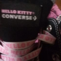 Hello Kitty Converse Size 9 Women 