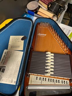 Oscar Schmidt Autoharp with Case and Papers