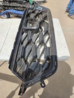 Honda Pilot grille Oem