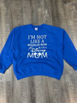 Gildan Disney Mom Crewneck XL