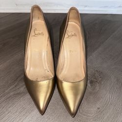 Authentic Christian Louboutin Pumps