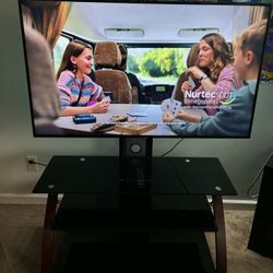 “Samsung 50” 4K Smart TV + Glass Stand – Works Perfectly