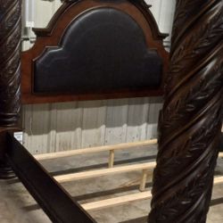 King Canopy Bedroom Set by Ashley Northshore 