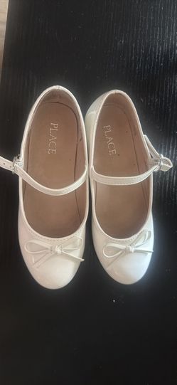 New White Dress Shoes for little girl.