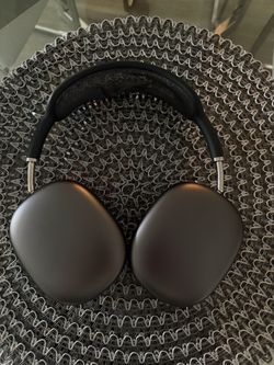Apple Airpod Max / Headphones