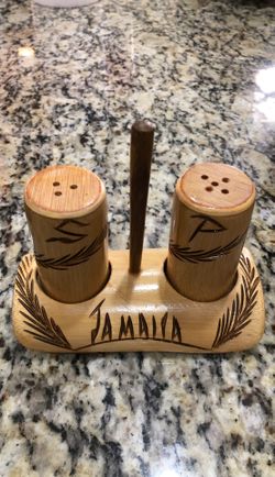 Jamaica Salt and Pepper (Bamboo)