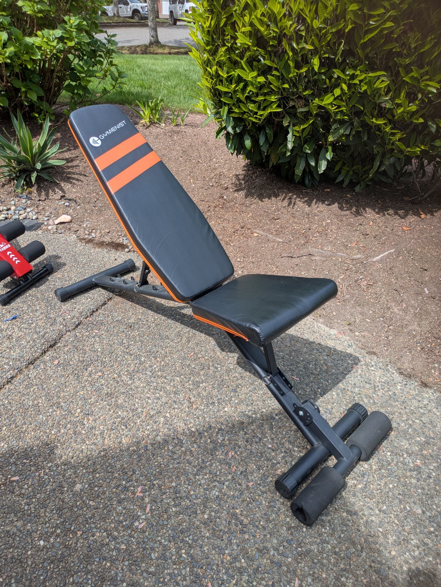 Bench press seat