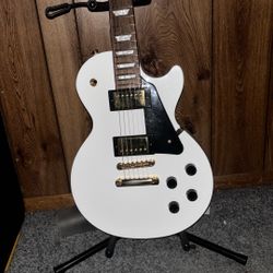 Studio Les Paul (White And Gold)