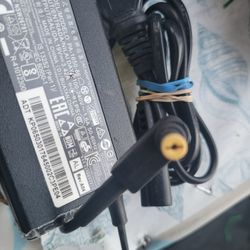 ACER LAPTOP CHARGER  19 V 3.42 A