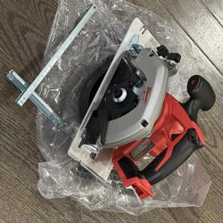 New! Milwaukee M18 Circular Saw 6.5" 18V 2630-20 Tool Only Lithium-lon Cordles