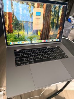 Macbook Pro 2018 i7 15 inch