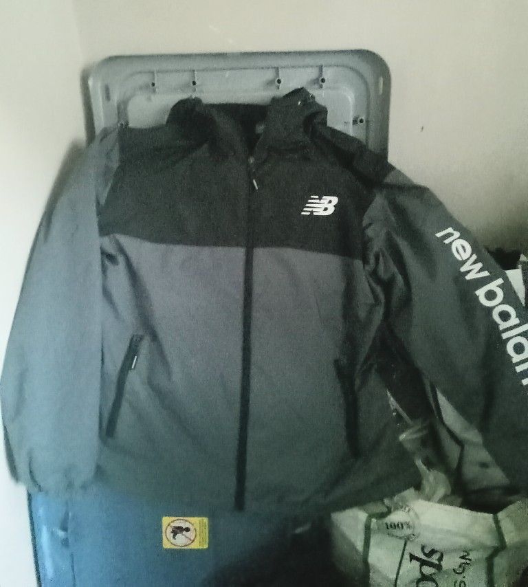 MENS BEW BALANCE LARGE WINDBREAKER