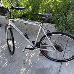 TREK ALUMINUM FRAME RACE BIKE