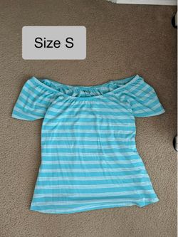 Cute Off the Shoulder Blue/White Striped Top Size S $2