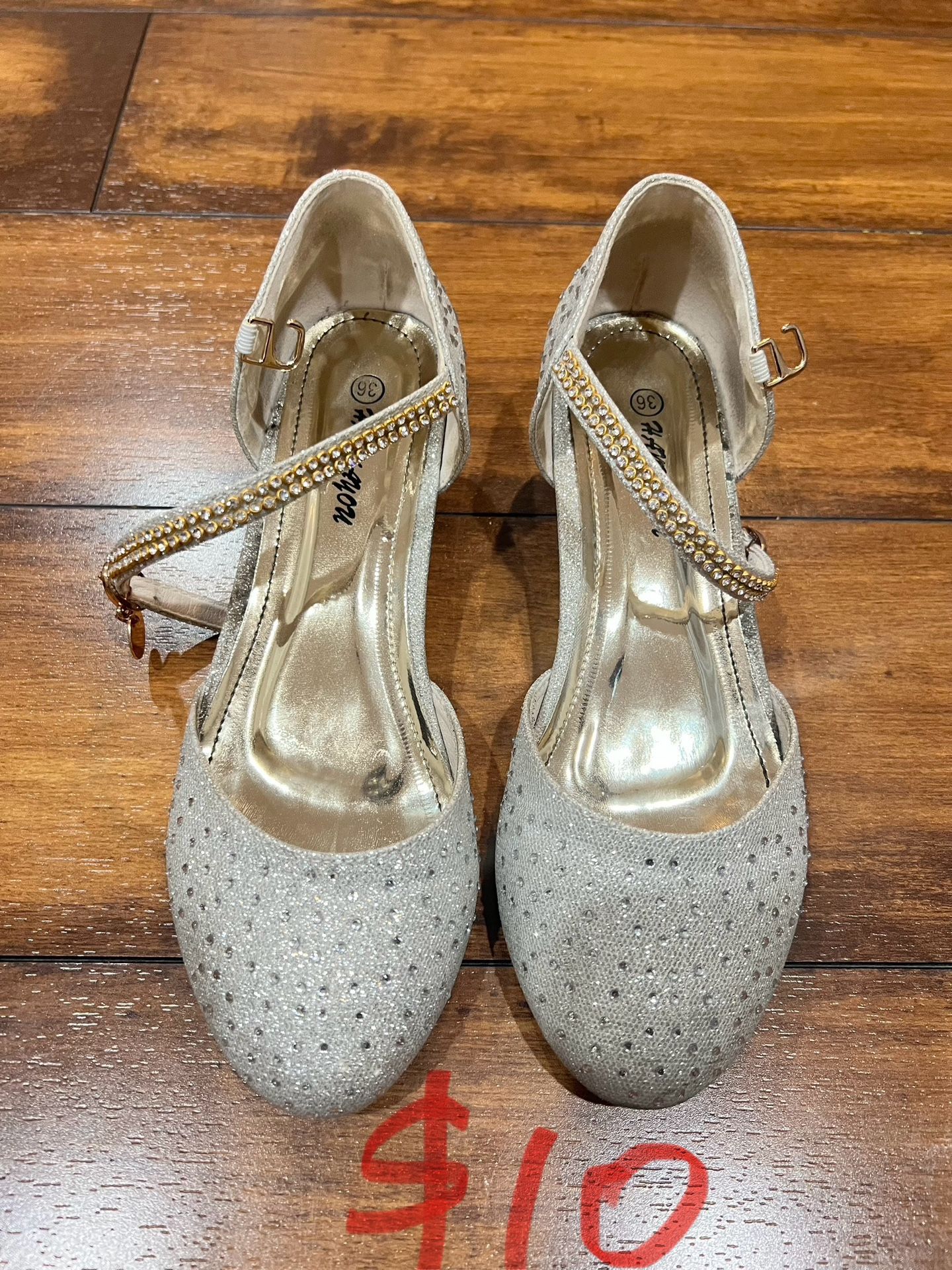 Girls Shoe