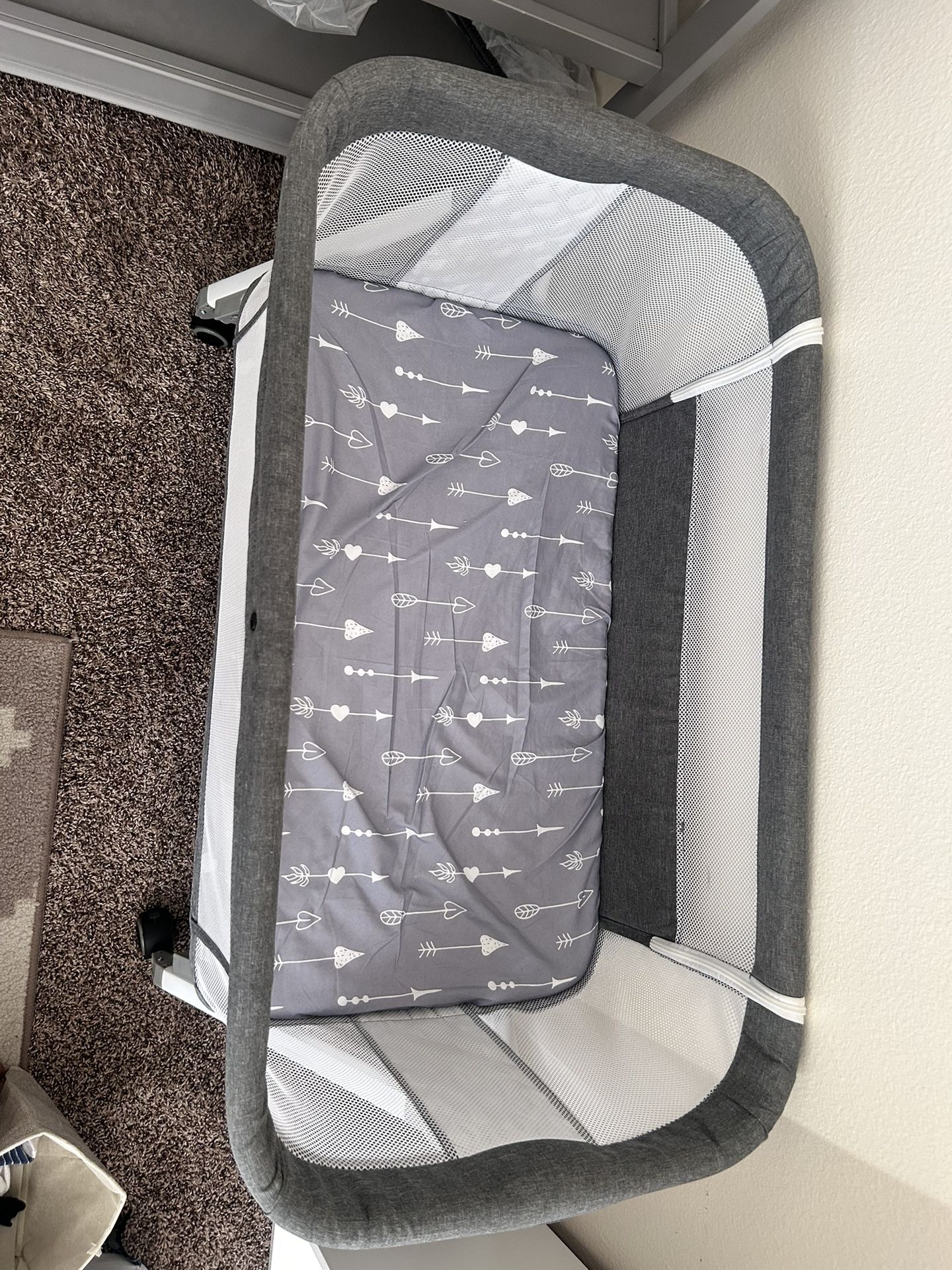 Infant Bed Changing Table Clothes From 0-12 Months( Used Clothes And Some New