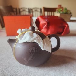 Chinese yixing zisha clay Teapot