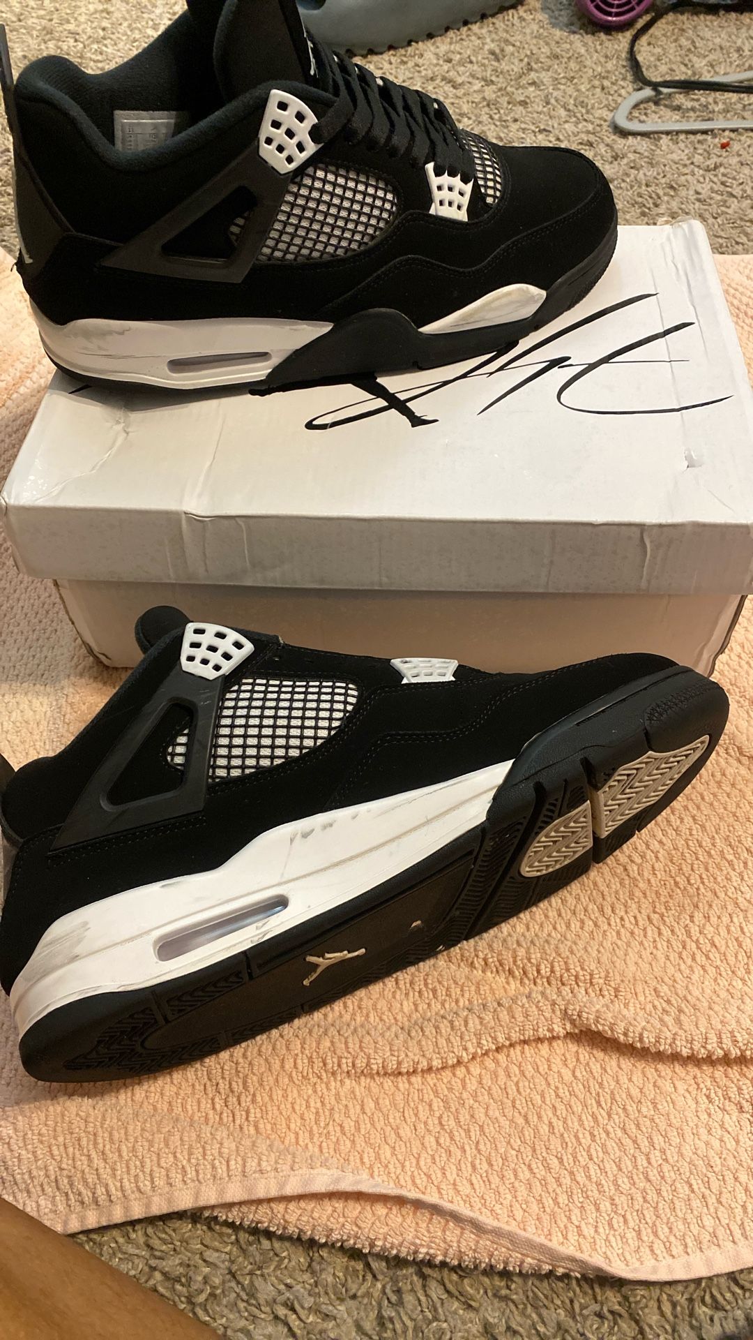 jordan 4 retro white thunder