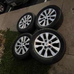 20” Factory Toyota Tundra Stocks