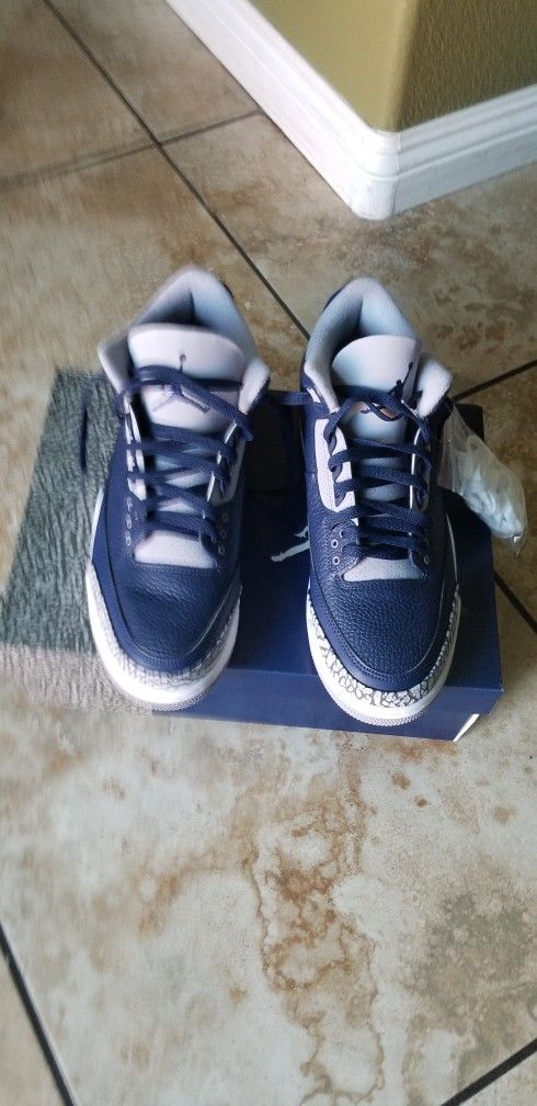 Jordan Retro “Georgetown Midnight Navy Size Deadstock