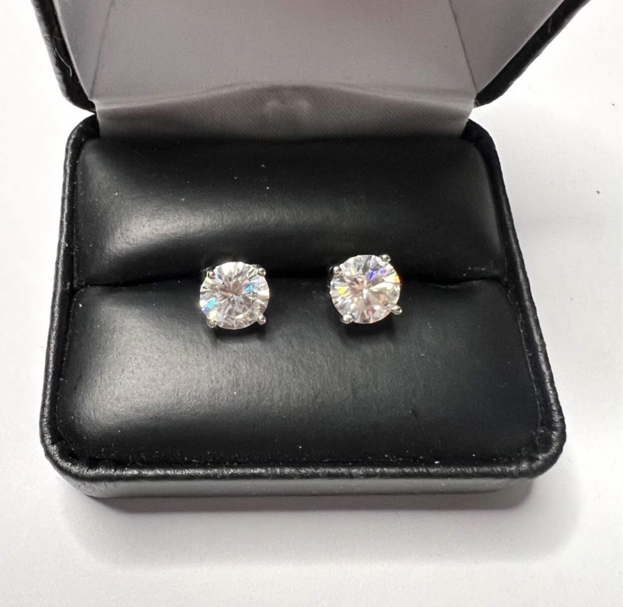 925 Sterling silver Moissanite Stud Earrings Push Back