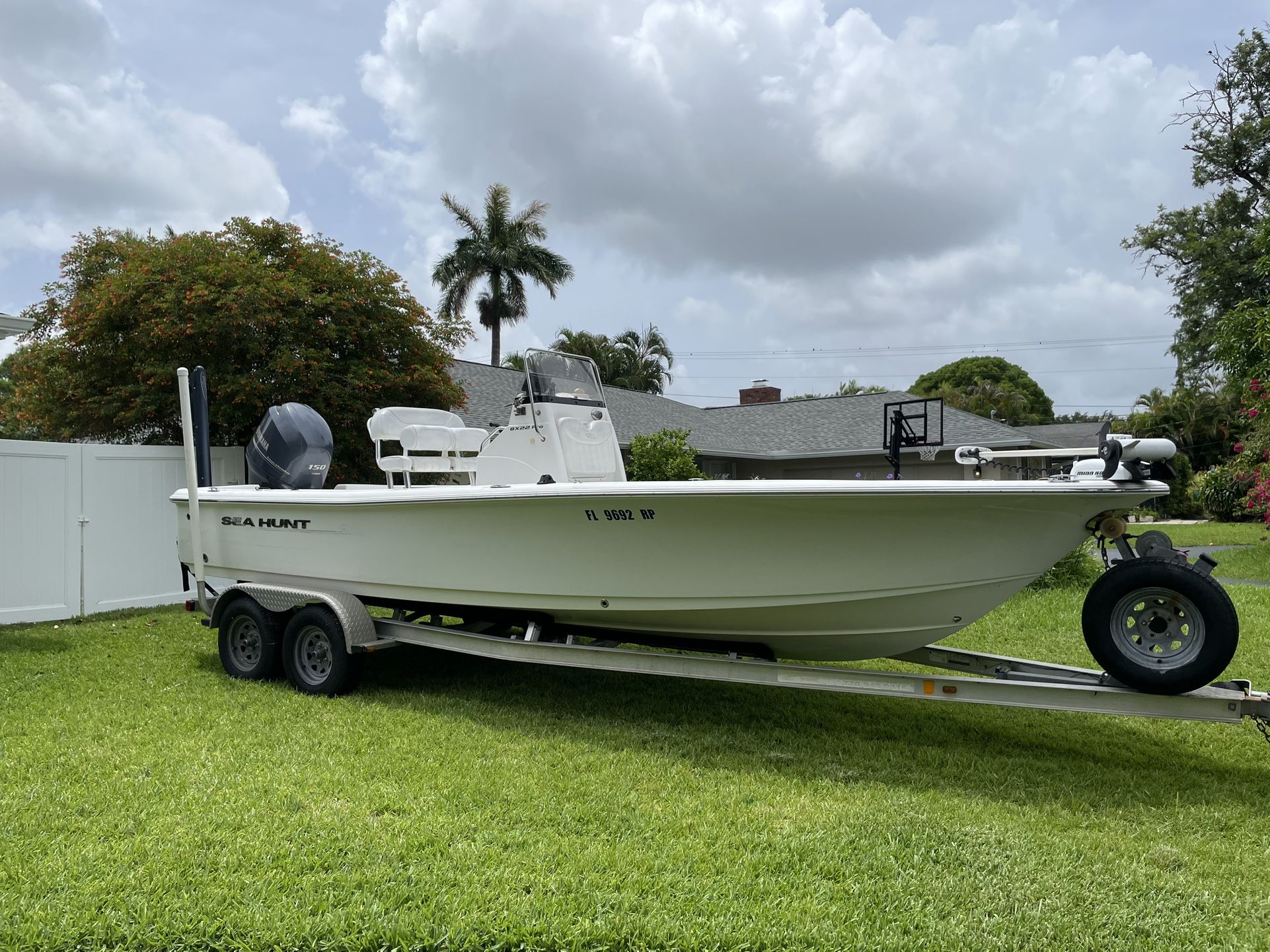 Coming Soon! 2013 SEA HUNT BX 2200 Pro