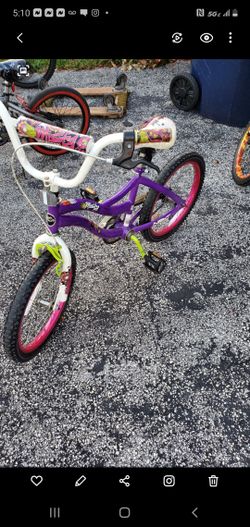 Girls bike