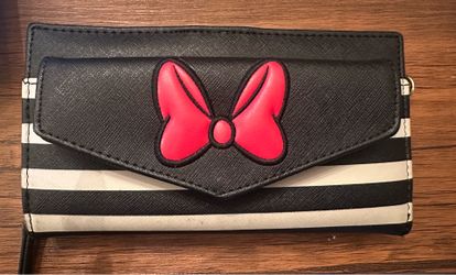 Disney Parks: Minnie Mouse Wallet