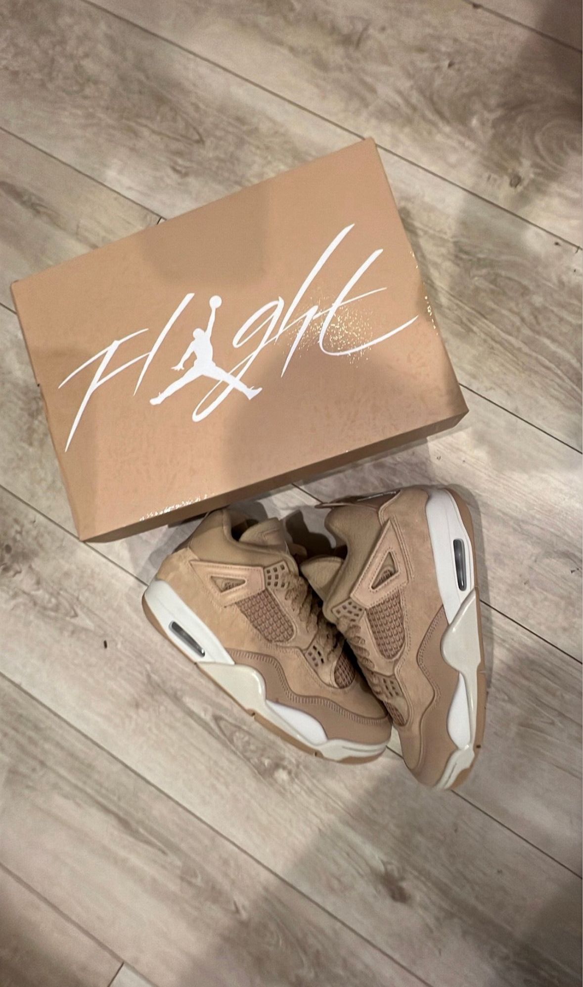 Air Jordan 4 Cozy Girl