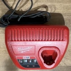 Milwaukee M12 Battery Charger