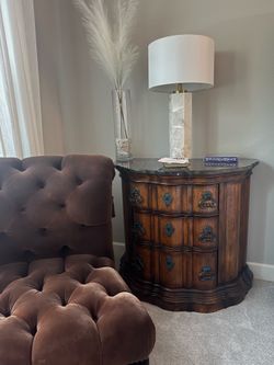 Luxury Wood Nighstand & Dresser