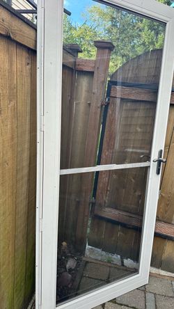 Screen door