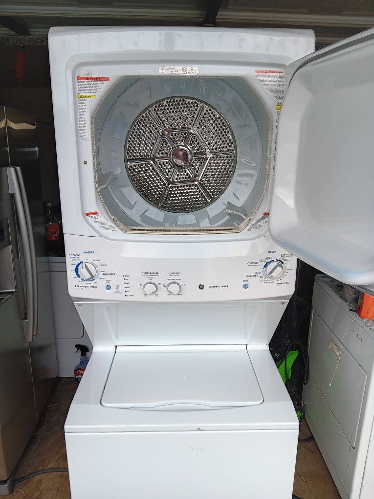 GE stackable Washer And Dryer 