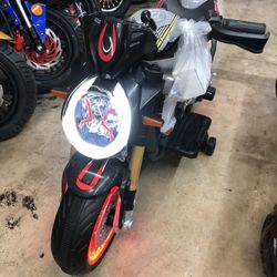$180 Electric 12V Kids Ride-on