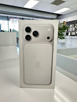 iPhone 17 Pro Max 512GB Unlocked (Financing Available)