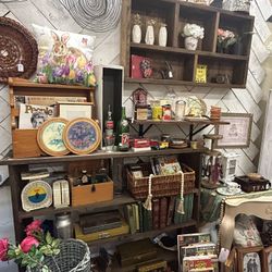 Vintage Collectibles, Decor, Books & More