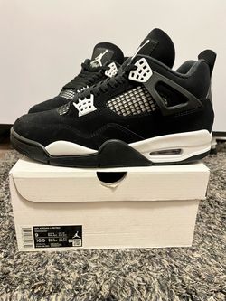 Nike Jordan 4 White Thunder  Size 9 + More